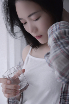 佐伯奈